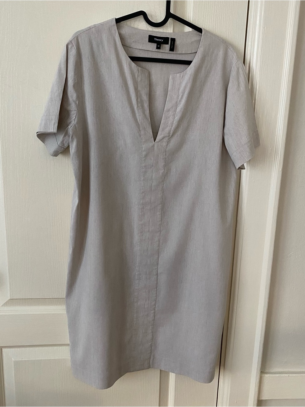 $325 NWOT Theory V-neck Short-Sleeve Slit Front Minimalist Linen Shift Dress M